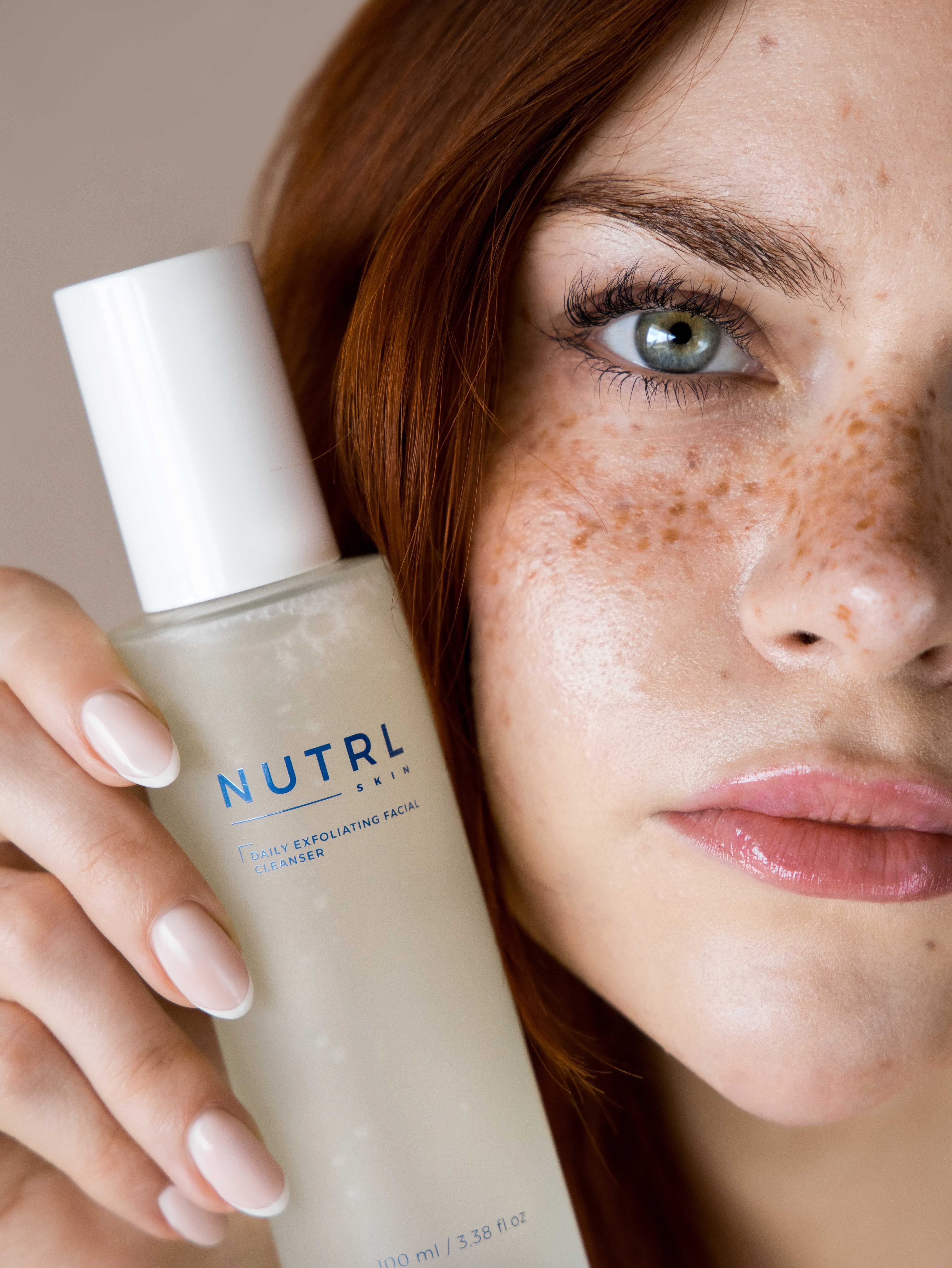 Daily Exfoliating Facial Cleanser